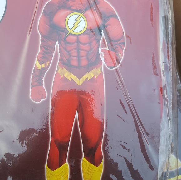 The Flash child deluxe costume new - Picture 8 of 11